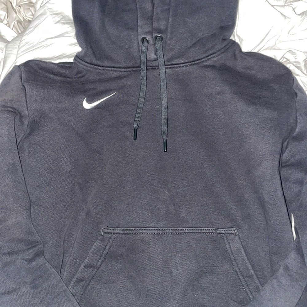 Size Medium Nike Sweatshirt - grey